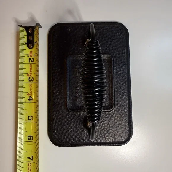 Lodge 6.75" x 4.5" Cast Iron Grill Press With Spiral Handle - Picture 3 of 3